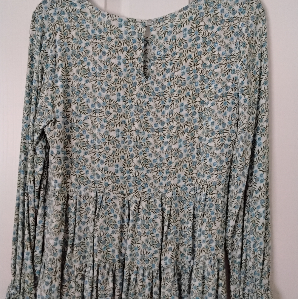 Ladies Ruffled Blouse - Picture 5 of 11